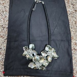 Elegant Floral Necklace with Black and Silver Accents